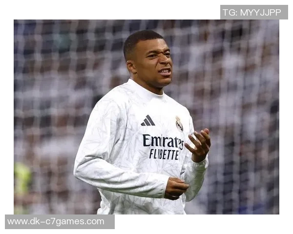 英国足球球星被抢杀视频曝光 引发社会广泛关注与讨论 英国足球球星被抢杀视频曝光 引发社会广泛关注与讨论