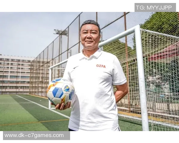 中国足球代表球星是谁 如何评价他们在国际足坛的地位与影响力